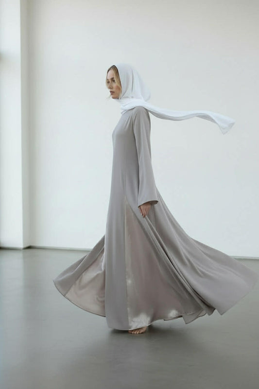 Robe majesté de satin